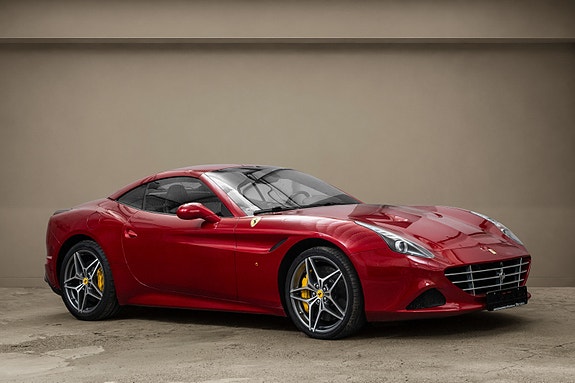 Ferrari California 2 of 30