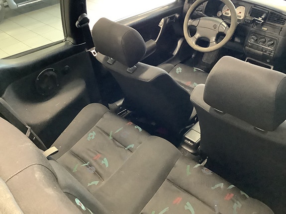 Volkswagen Golf III 4 of 15
