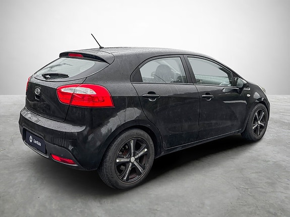 Kia Rio 5 of 5