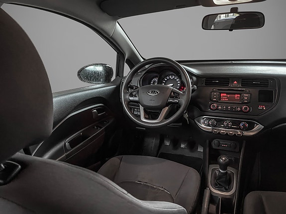 Kia Rio 14 of 26
