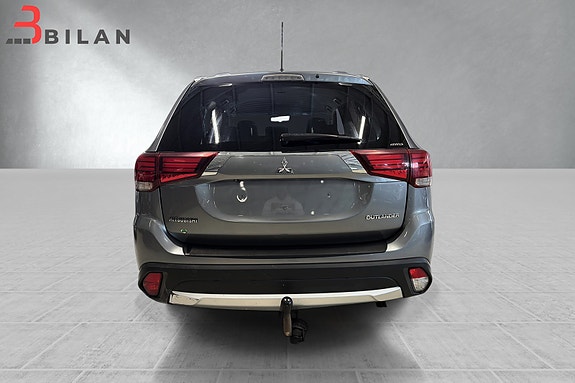 Mitsubishi Outlander 8 of 30