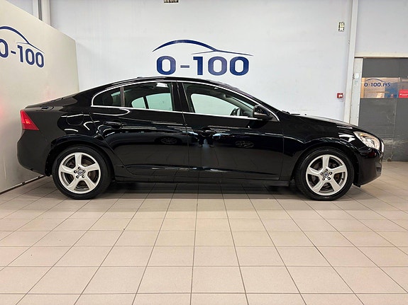 Volvo S60 5 of 5