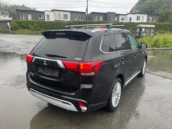 Mitsubishi Outlander 5 of 18