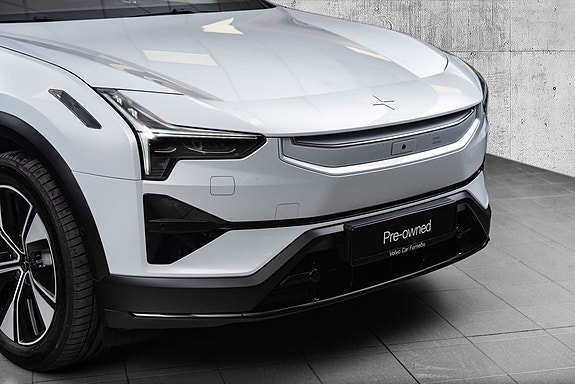 Polestar 3 2 of 5