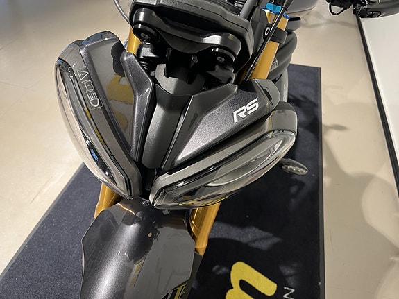 Triumph Speed Triple 1200 RS 5 of 14