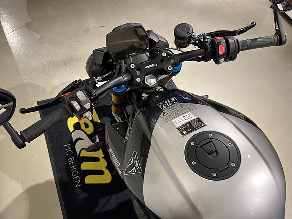Triumph Speed Triple 1200 RS 9 of 14
