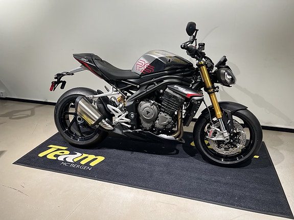 Triumph Speed Triple 1200 RS 2 of 14