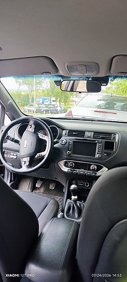Kia Rio 9 of 20