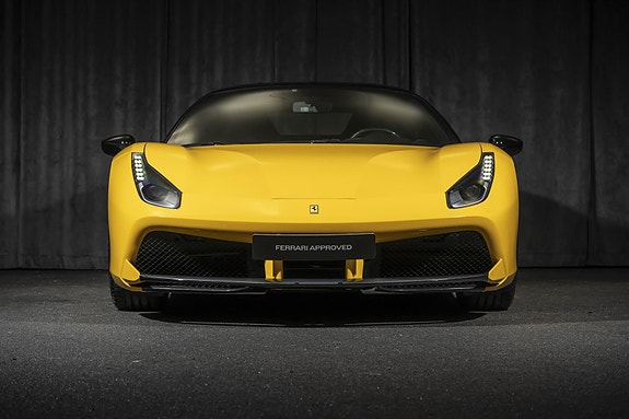 Ferrari 488 GTB 8 of 30