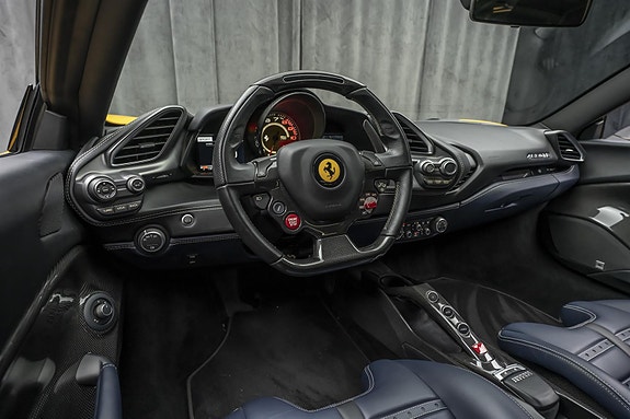 Ferrari 488 GTB 16 of 30