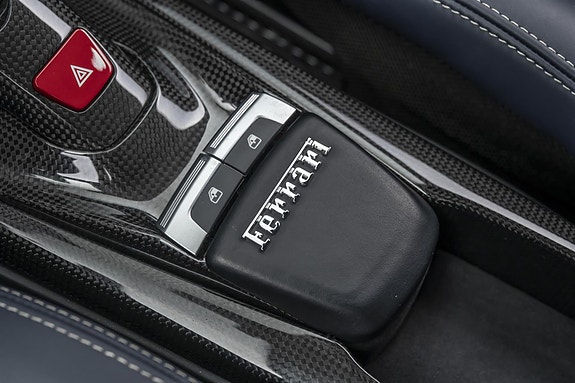 Ferrari 488 GTB 23 of 30