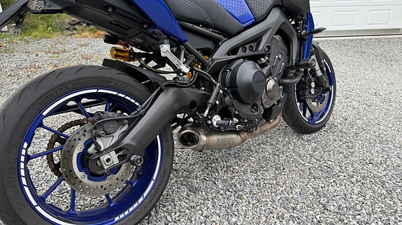 Yamaha MT-09 13 of 15