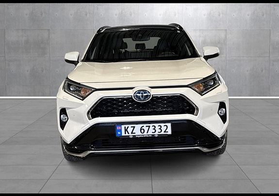 Toyota RAV4 2 of 5