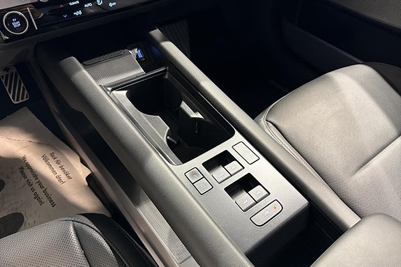 Hyundai Ioniq 6 14 of 24