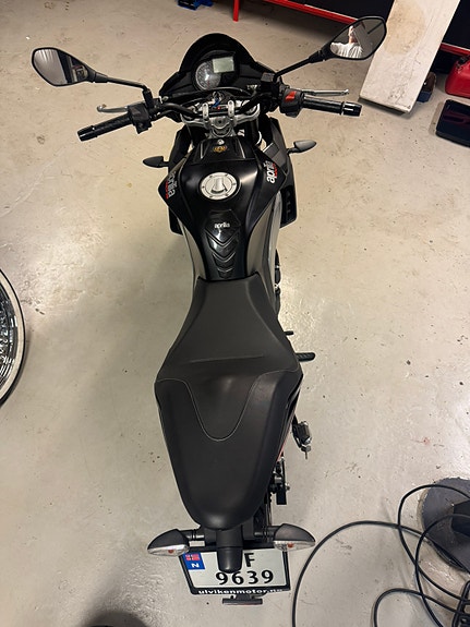 Aprilia RS 125 Tuono 10 of 10