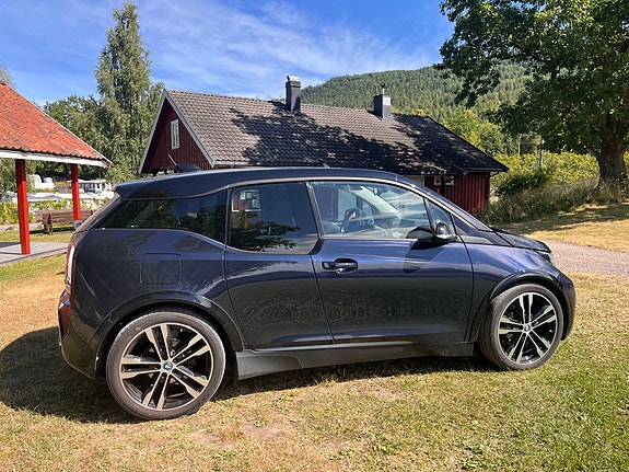 BMW i3s 2 of 9
