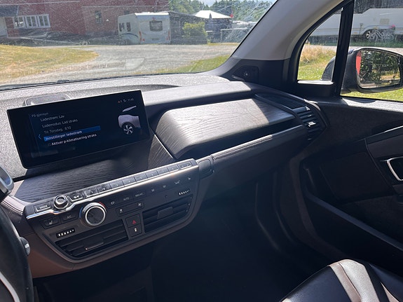 BMW i3s 6 of 9