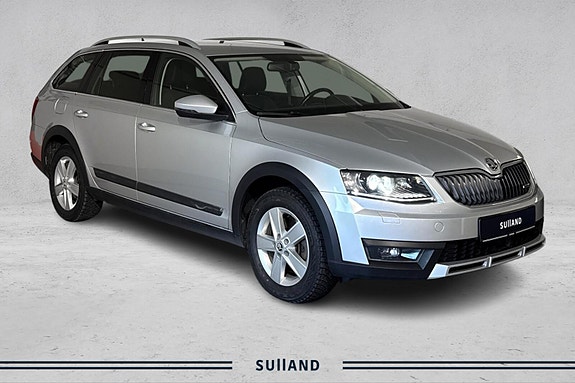 Skoda Octavia Scout 7 of 24