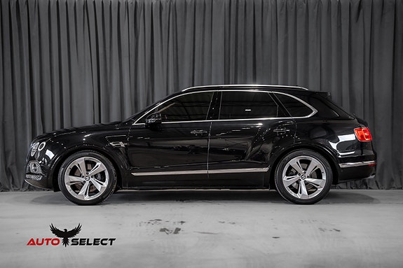Bentley Bentayga 21 of 30