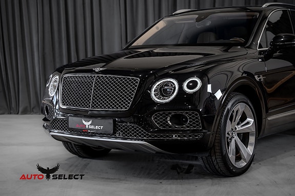 Bentley Bentayga 8 of 30