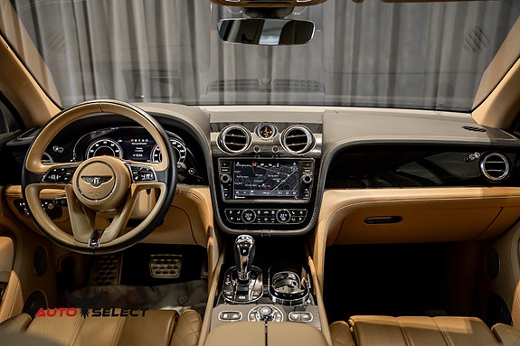 Bentley Bentayga 30 of 30
