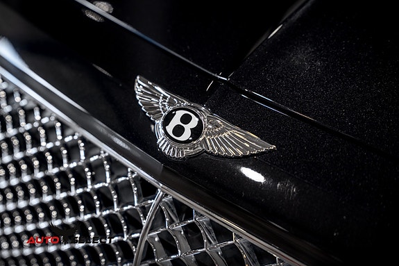 Bentley Bentayga 10 of 30