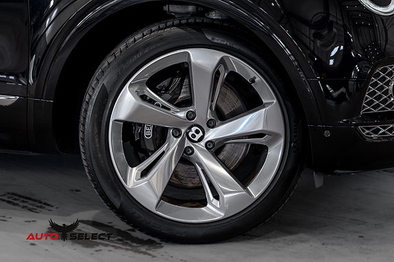 Bentley Bentayga 3 of 30