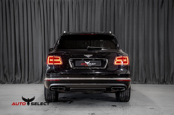 Bentley Bentayga 13 of 30