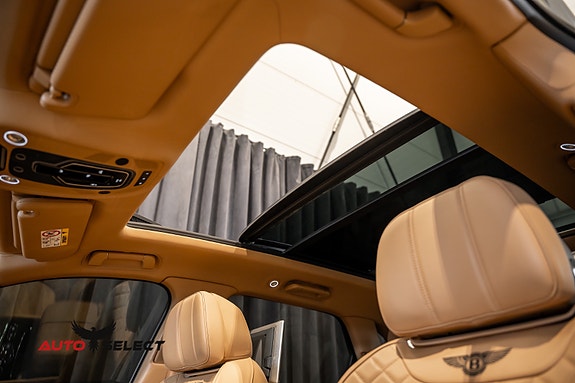 Bentley Bentayga 28 of 30