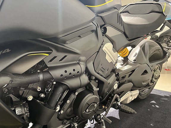 Ducati Diavel V4 7 of 15