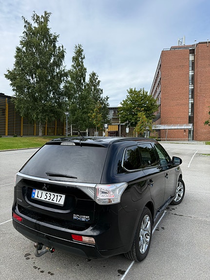 Mitsubishi Outlander 4 of 13