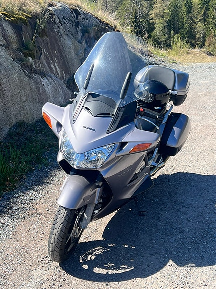 Honda ST 1300 Pan European 5 of 22