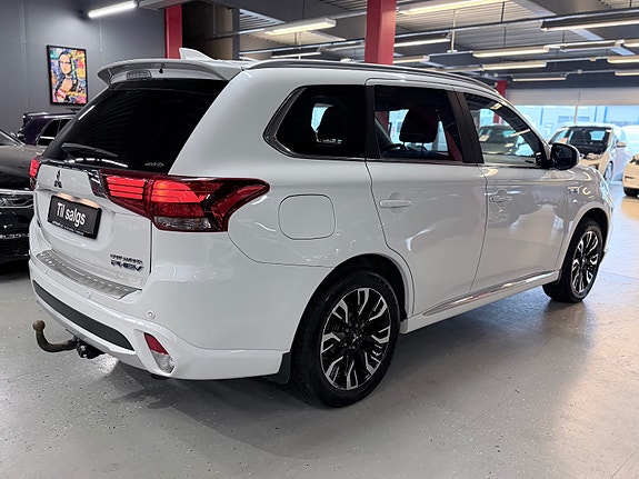 Mitsubishi Outlander 6 of 30
