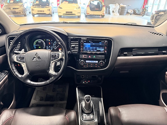 Mitsubishi Outlander 25 of 30