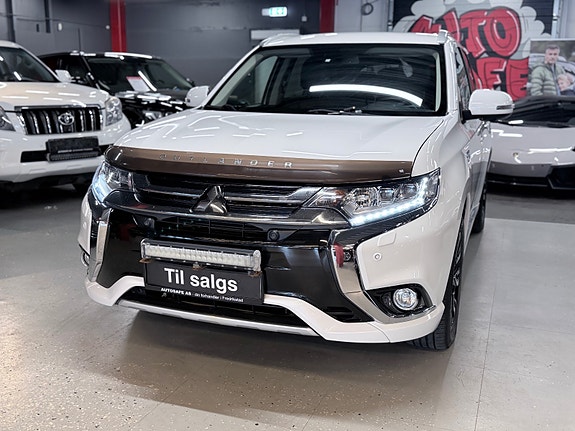 Mitsubishi Outlander 18 of 30