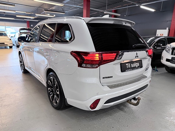 Mitsubishi Outlander 13 of 30