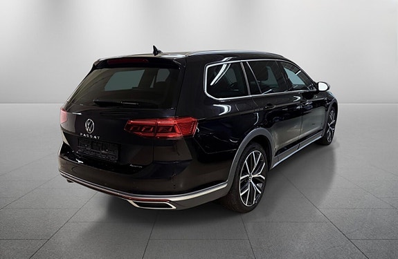 Volkswagen Passat Alltrack 5 of 5