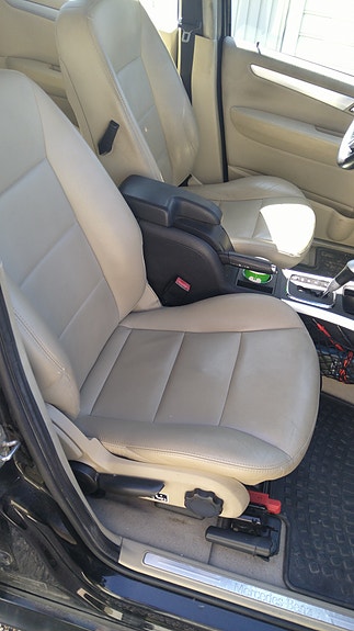 Mercedes-Benz B200 3 of 20
