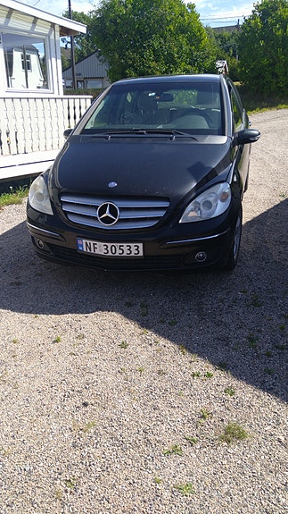 Mercedes-Benz B200 5 of 20
