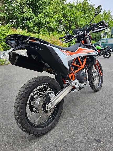 KTM 690 Enduro R 4 of 12