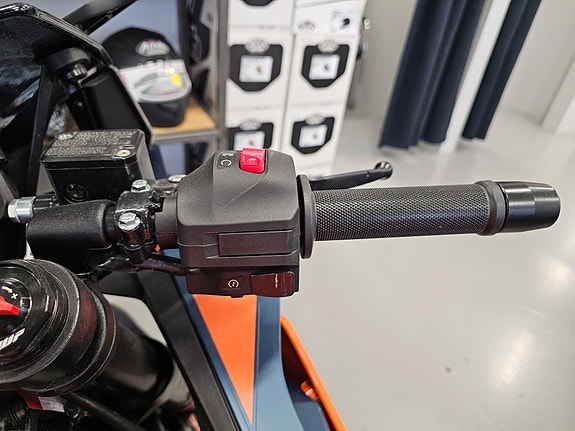 KTM RC 390 9 of 9