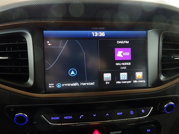 Hyundai IONIQ 17 of 30