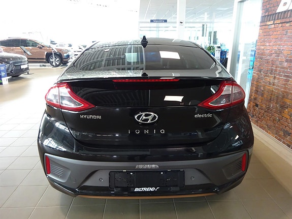 Hyundai IONIQ 6 of 30