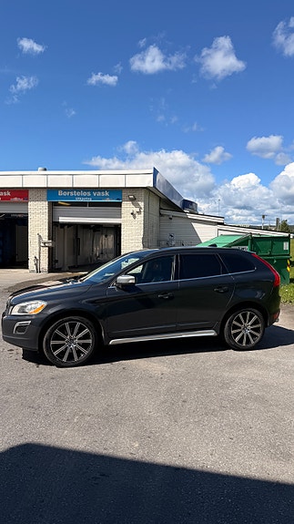 Volvo XC60 7 of 30