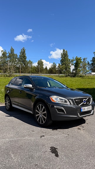 Volvo XC60 3 of 30
