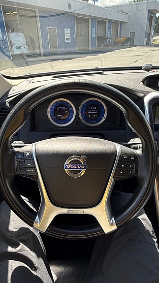 Volvo XC60 26 of 30