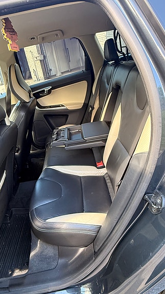 Volvo XC60 21 of 30