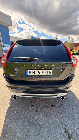 Volvo XC60 9 of 30