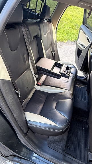 Volvo XC60 19 of 30