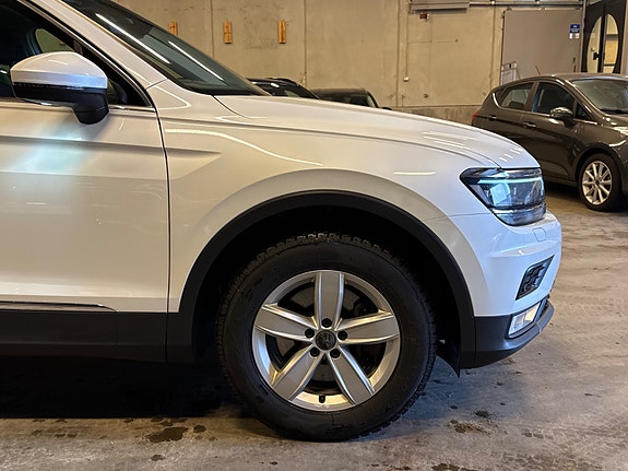 Volkswagen Tiguan 5 of 5